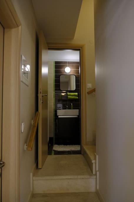Apartment With Garden In Thessaloniki. Exterior foto